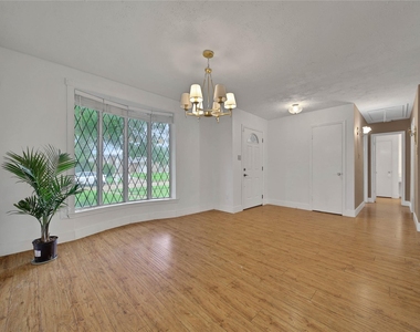 626 Park Knoll Lane - Photo Thumbnail 4