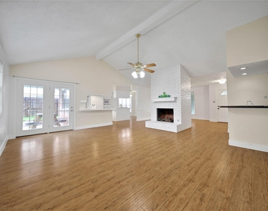 626 Park Knoll Lane - Photo Thumbnail 7