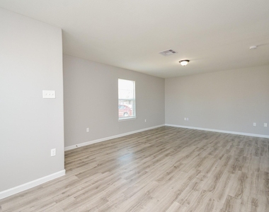7611 Dyer Street - Photo Thumbnail 3