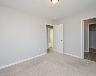 7611 Dyer Street - Photo Thumbnail 19