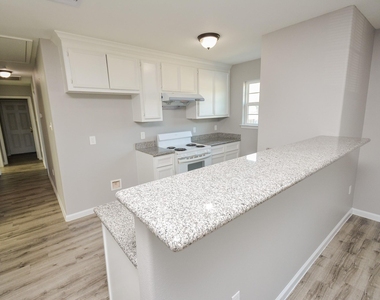 7611 Dyer Street - Photo Thumbnail 8