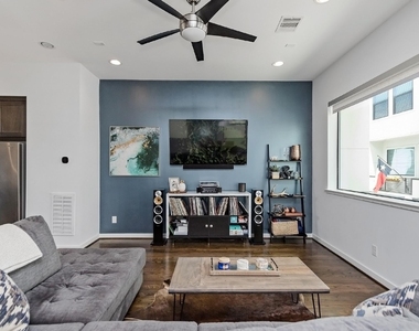 1814 Bingham Street - Photo Thumbnail 15