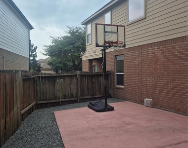 22626 Goss Spring Court S - Photo Thumbnail 33
