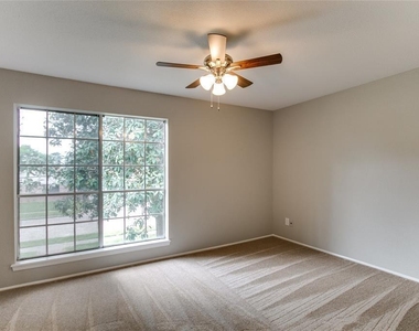 1607 Alabama Street - Photo Thumbnail 9