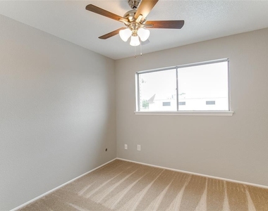 1607 Alabama Street - Photo Thumbnail 11