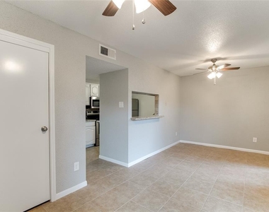 1607 Alabama Street - Photo Thumbnail 4