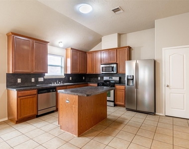 24622 Colonial Birch Lane - Photo Thumbnail 5