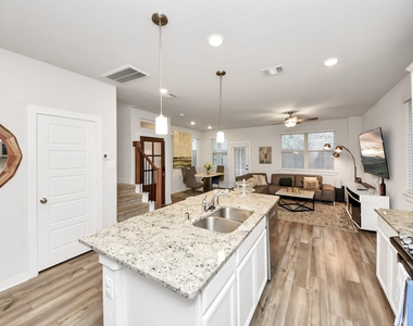 8207 Rising Stream Drive - Photo Thumbnail 17