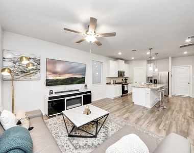 8207 Rising Stream Drive - Photo Thumbnail 8