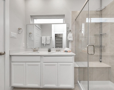 8207 Rising Stream Drive - Photo Thumbnail 40