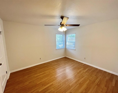 3603 Murworth Drive - Photo Thumbnail 12
