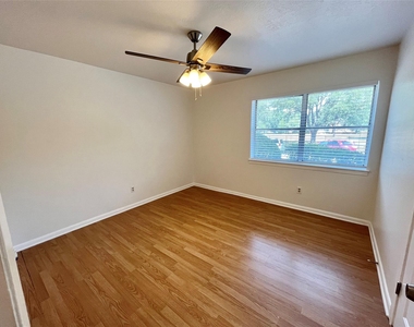 3603 Murworth Drive - Photo Thumbnail 10