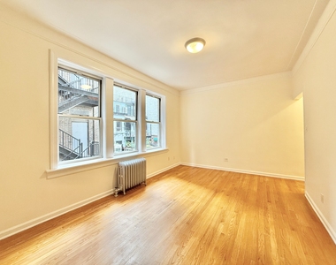 West 13th Street & 6th Avenue - Photo Thumbnail 5