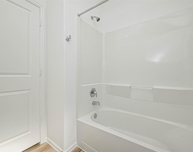 21343 Bering Reach Drive - Photo Thumbnail 23