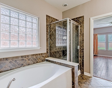 7507 Trail Hollow - Photo Thumbnail 24
