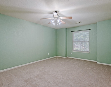 7507 Trail Hollow - Photo Thumbnail 33