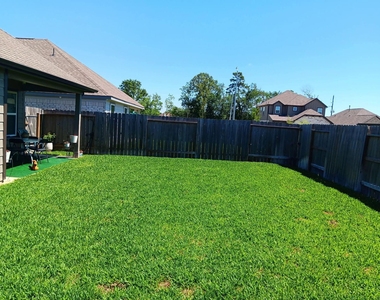 4326 Wyanngate Drive - Photo Thumbnail 20