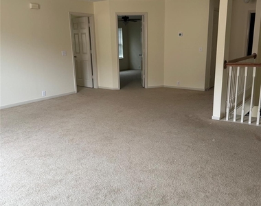 2842 Sandberry Drive - Photo Thumbnail 20
