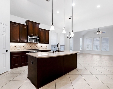 29142 Crested Butte Drive - Photo Thumbnail 8