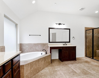 29142 Crested Butte Drive - Photo Thumbnail 22