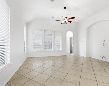 29142 Crested Butte Drive - Photo Thumbnail 19