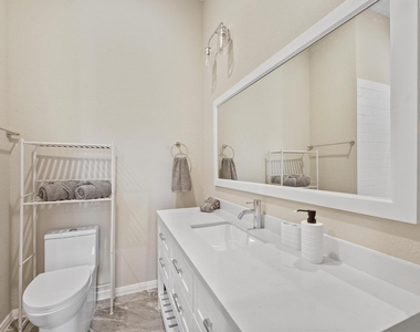5620 Madison Street - Photo Thumbnail 14