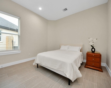 2003 Marthoman Drive - Photo Thumbnail 36