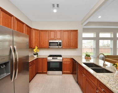 2003 Marthoman Drive - Photo Thumbnail 11