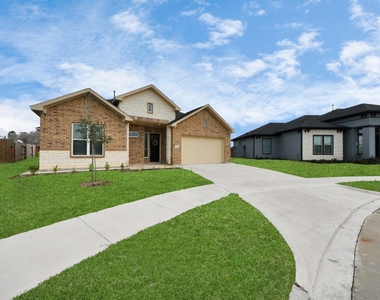 2003 Marthoman Drive - Photo Thumbnail 5