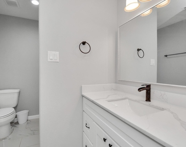 15426 Appleridge Drive - Photo Thumbnail 11