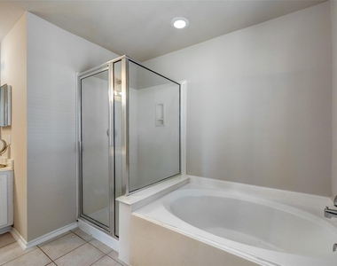 16535 Cairngrove Lane - Photo Thumbnail 19