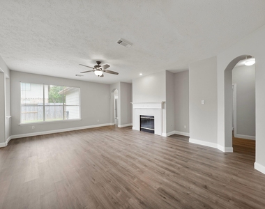 4414 Casey Circle - Photo Thumbnail 5