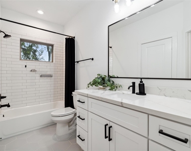 2607 Rosalie Street - Photo Thumbnail 18