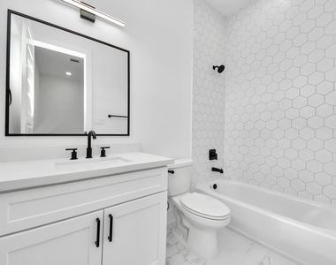 2408 Lorraine Street - Photo Thumbnail 36
