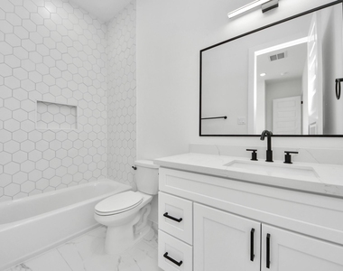 2408 Lorraine Street - Photo Thumbnail 33