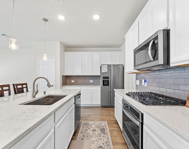 3419 Avondale View Drive - Photo Thumbnail 12
