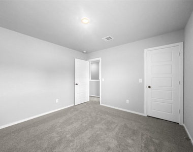 632 Levine Court - Photo Thumbnail 4