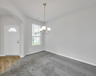 16609 Merry Pines Drive - Photo Thumbnail 3