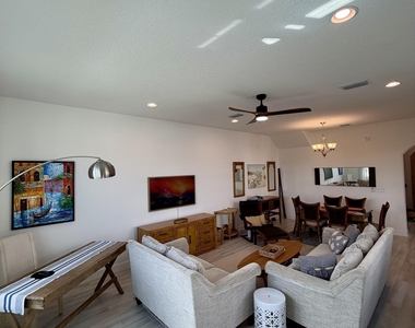 2245 Reeling Circle - Photo Thumbnail 8