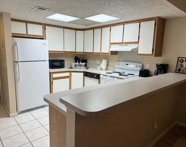 1680 Sunny Brook Lane Ne - Photo Thumbnail 3