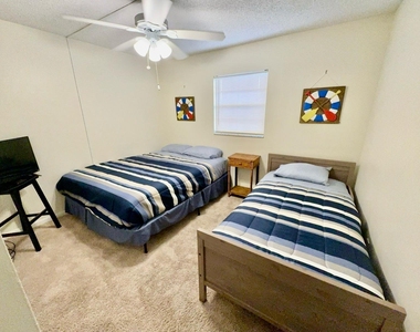 1680 Sunny Brook Lane Ne - Photo Thumbnail 12
