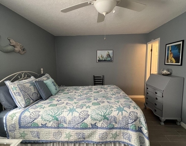 190 E Olmstead Drive - Photo Thumbnail 10