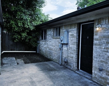 1189 Lyric Ln Lane - Photo Thumbnail 4