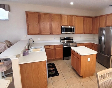 142 Babylon Lane - Photo Thumbnail 8