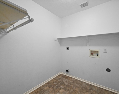 134 S Vesper Bend Circle - Photo Thumbnail 16
