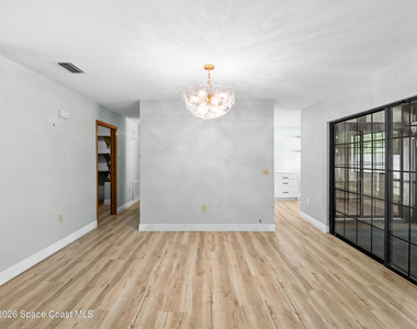 751 Greenwood Manor Circle - Photo Thumbnail 5