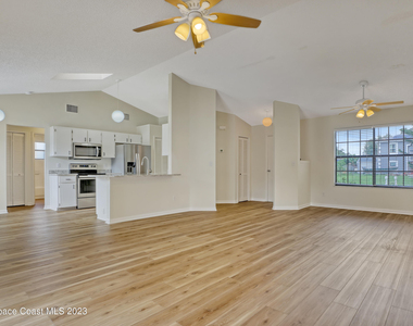 1460 Heartwellville Street Nw - Photo Thumbnail 5