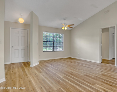 1460 Heartwellville Street Nw - Photo Thumbnail 3