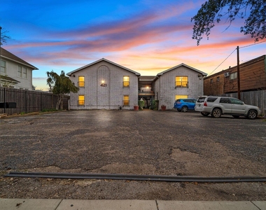 421 Emerson Street - Photo Thumbnail 33