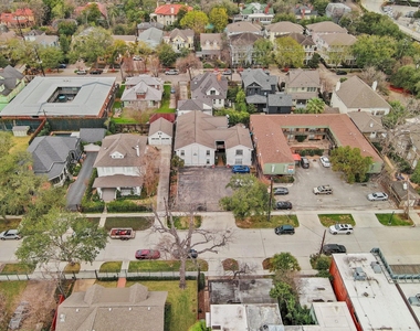 421 Emerson Street - Photo Thumbnail 21